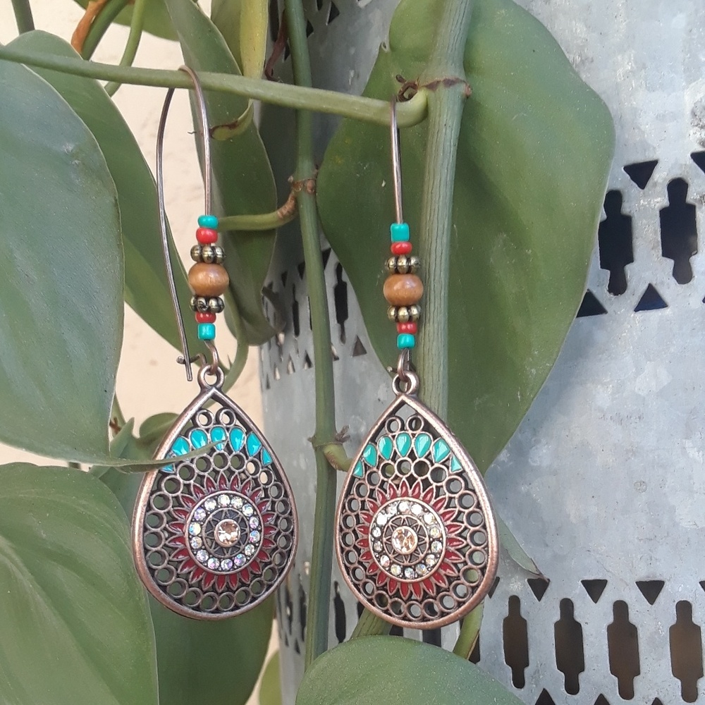 🆕️👌Gorgeous long drop boho earrings